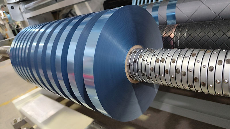 Digital Hot Stamping Foil Slitting Machine: How to Improve Efficiency with IoT?